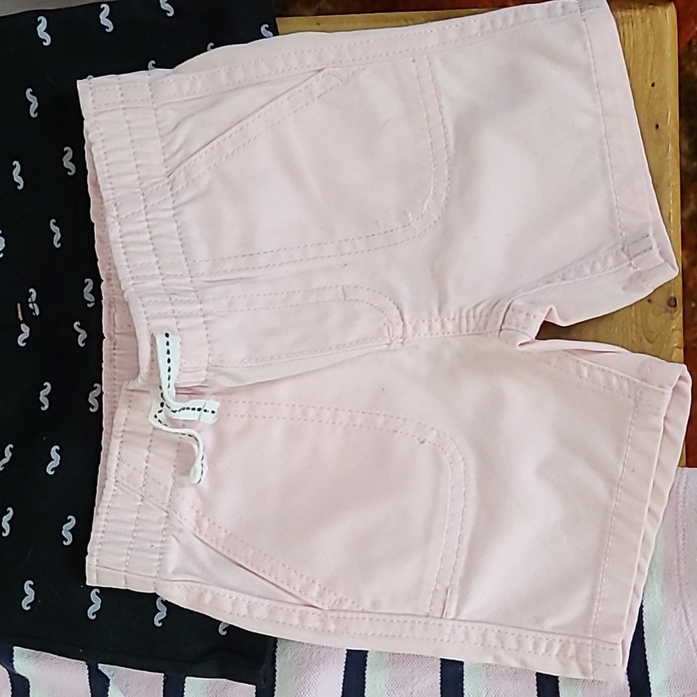 Shorts bundle 12months - Picture 2 of 10